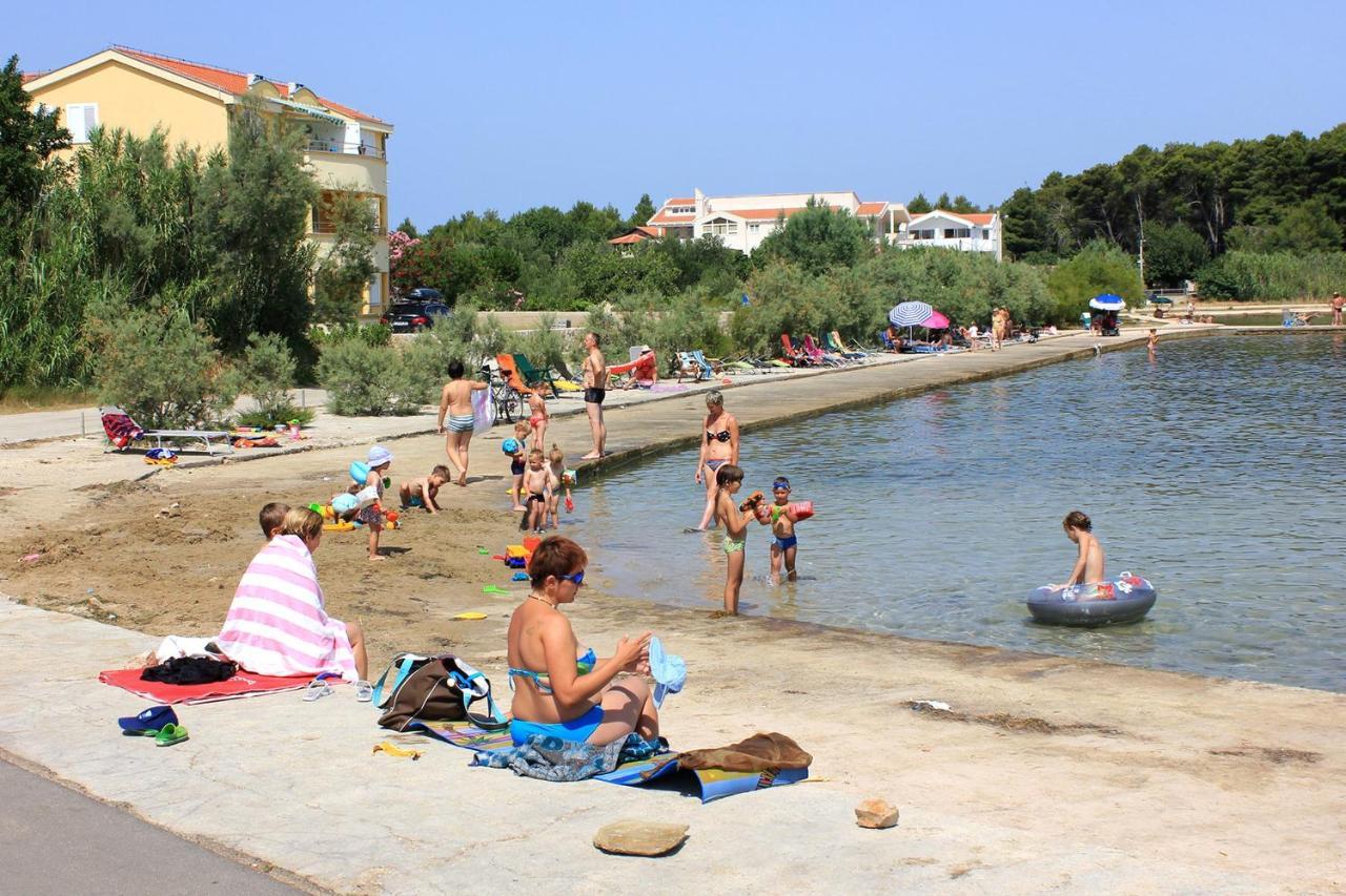 Apartment Pasman 8274A Dış mekan fotoğraf